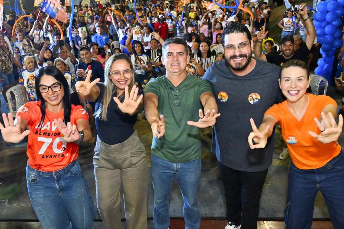 David apresenta propostas de emprego e moradia em grandes reuniões nas zonas Norte e Sul