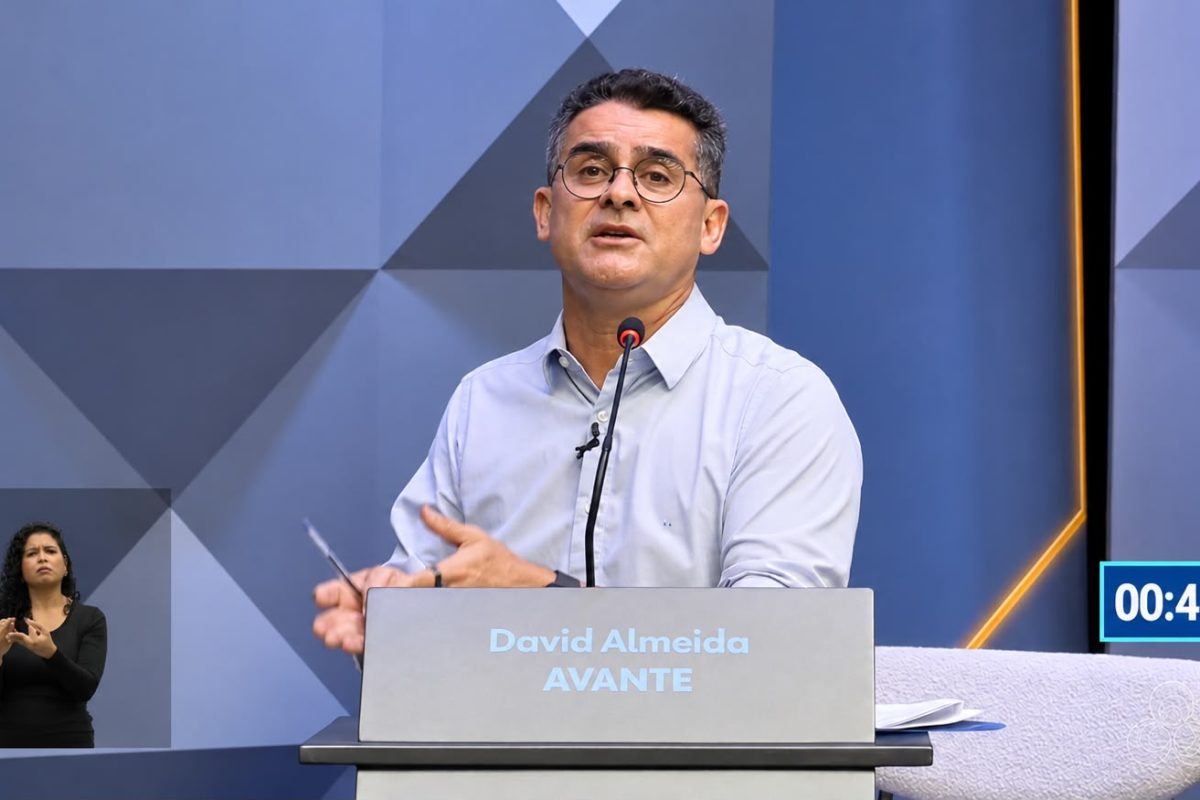 Cidade mentiu e já pagou mais de R$ 16 milhões às empresas da própria família, prova David em debate