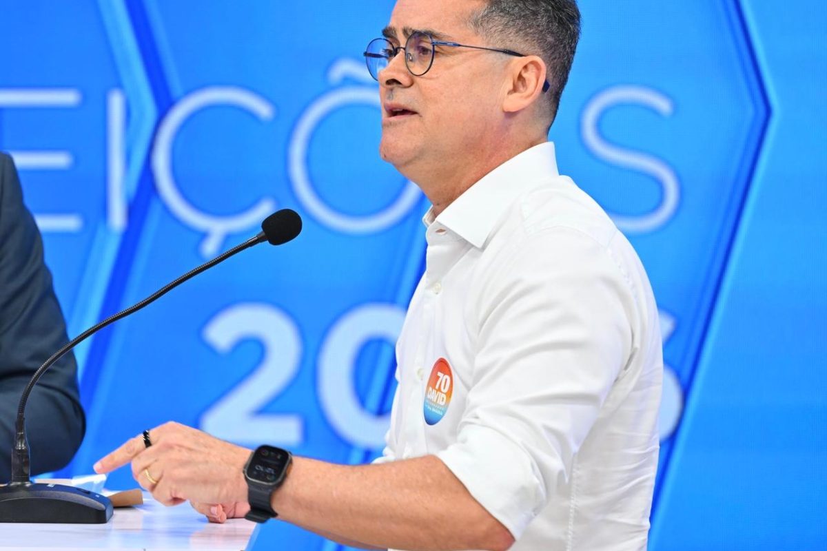 “Promovi mais policiais que Omar, Wilson e Cidade”, lembra David em debate da TV Norte