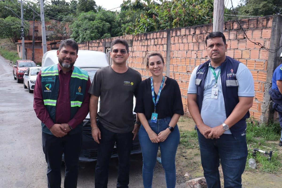 ander Lobato e equipe técnica durante visita à Comunidade Canaã no Ramal do Brasileirinho em Manaus