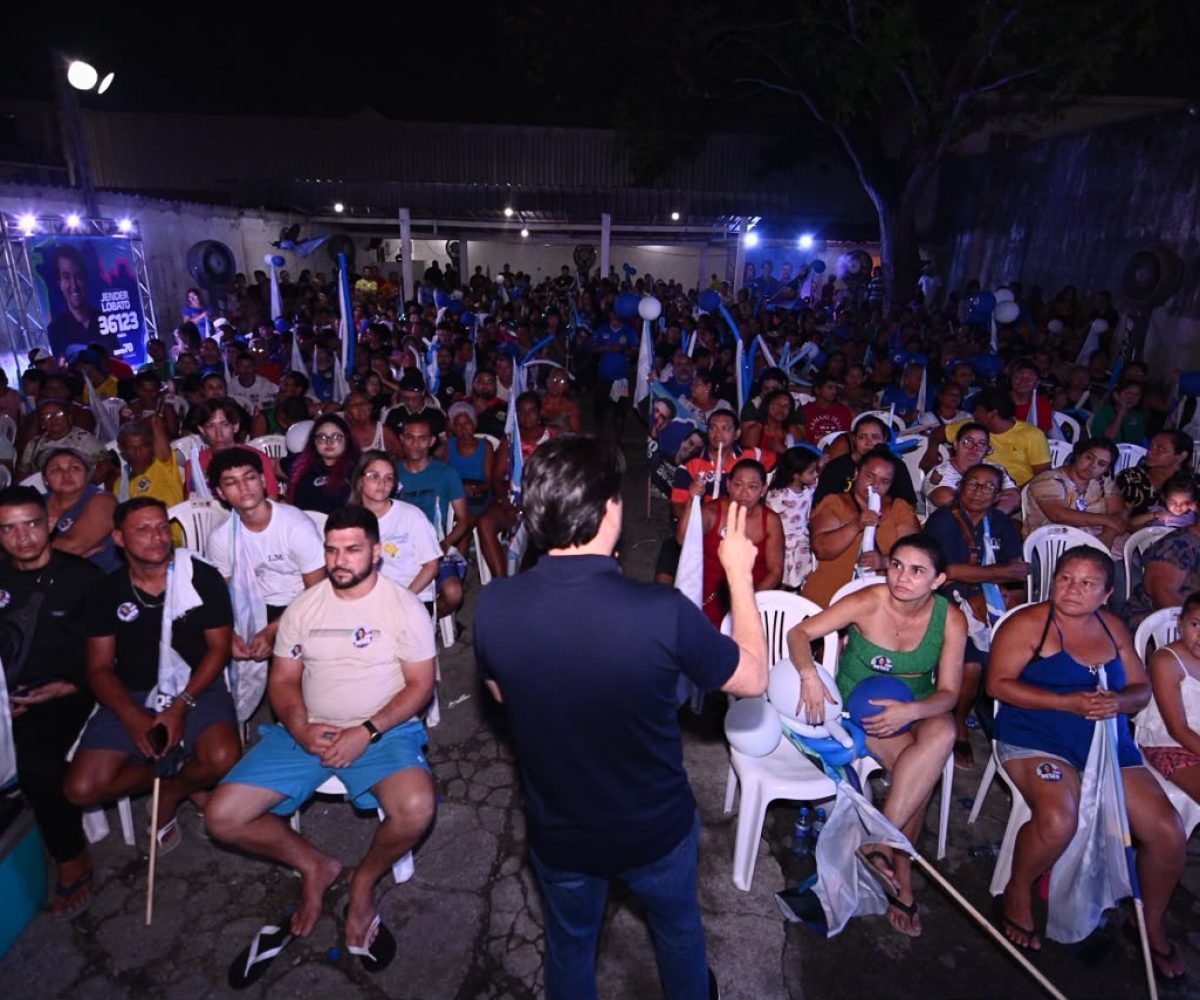 Jender Lobato participa de encontro com mais de 1,5 mil apoiadores durante campanha eleitoral em Manaus.